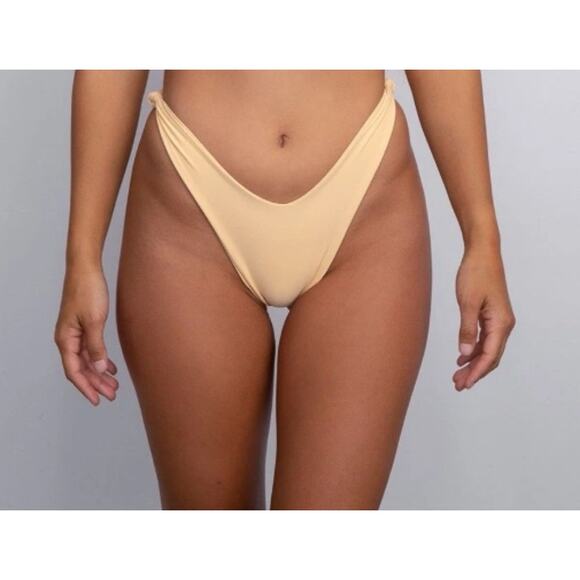 Skatie Swim Bikini Set Lacey Top and Suzanne bottom buttercup XL NWT - Picture 6 of 7